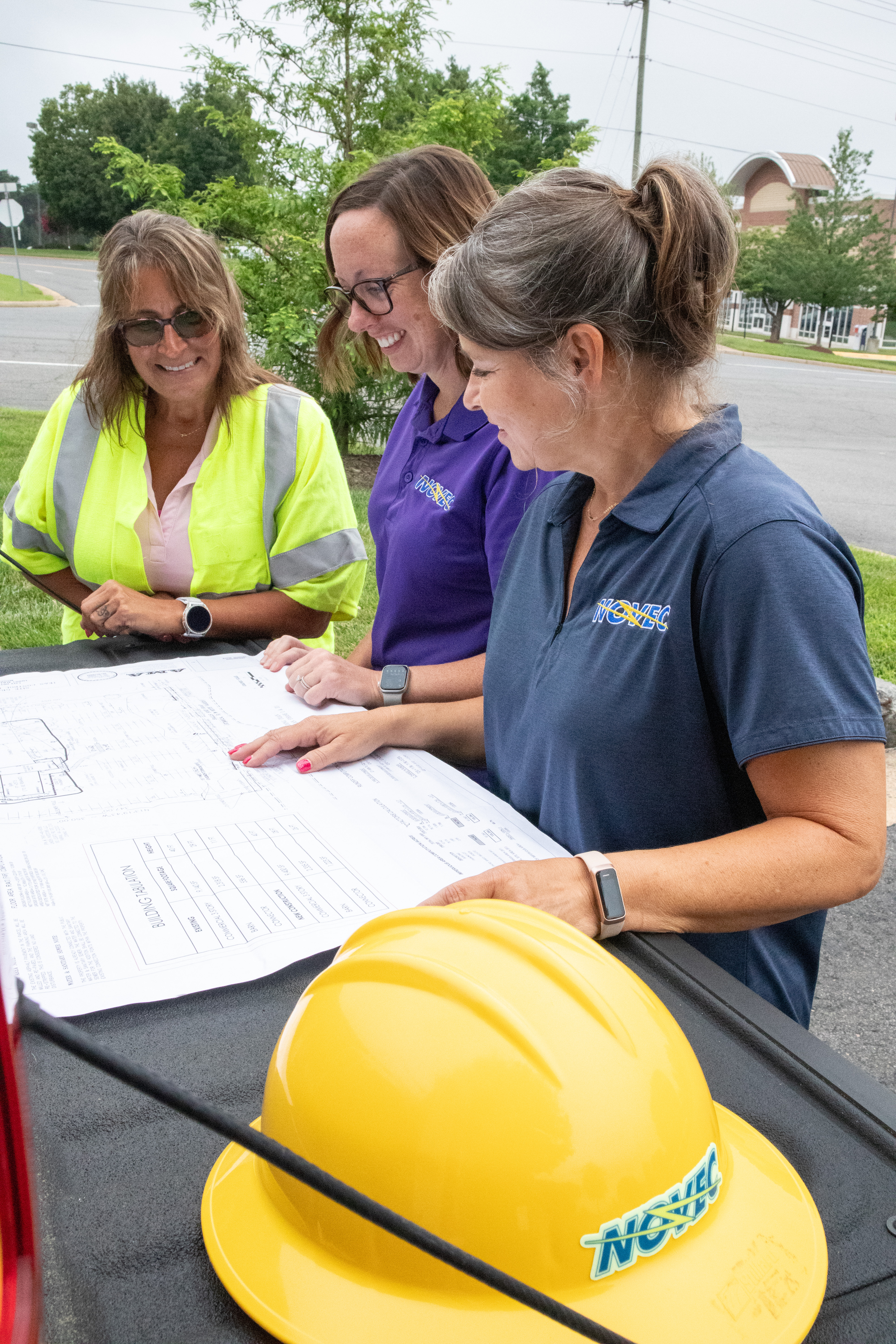 distribution design women